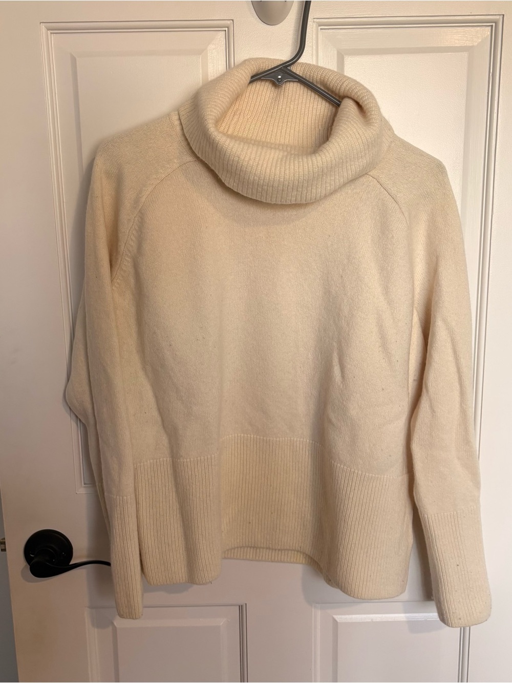 Athleta Alpine turtleneck merino wool cashmere sweater white warm long sleeve